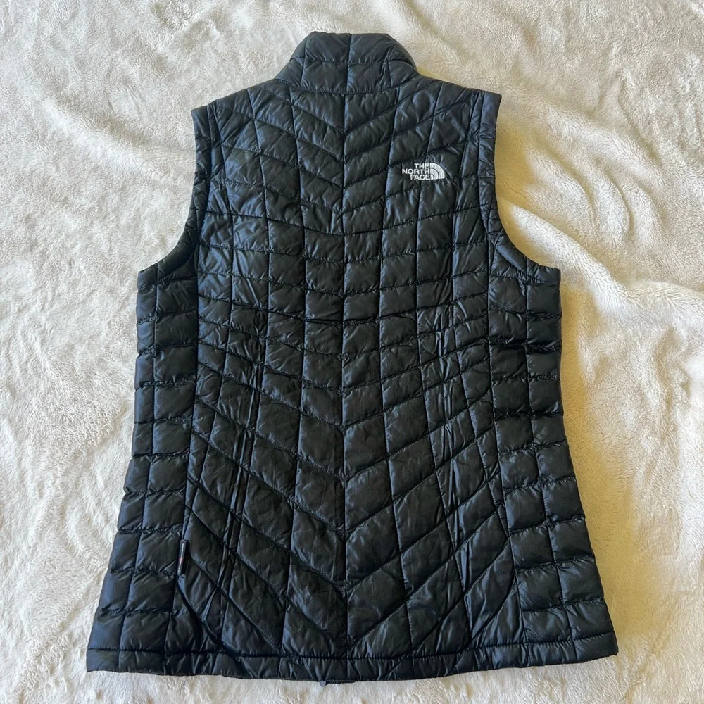 The North Face Black Vest - Picture 2 of 4